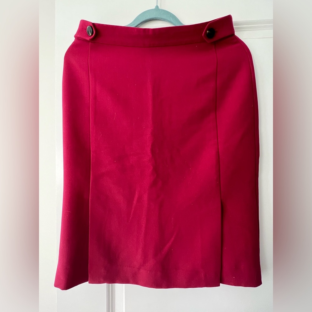 Ann Taylor- fully lined- double slit skirt